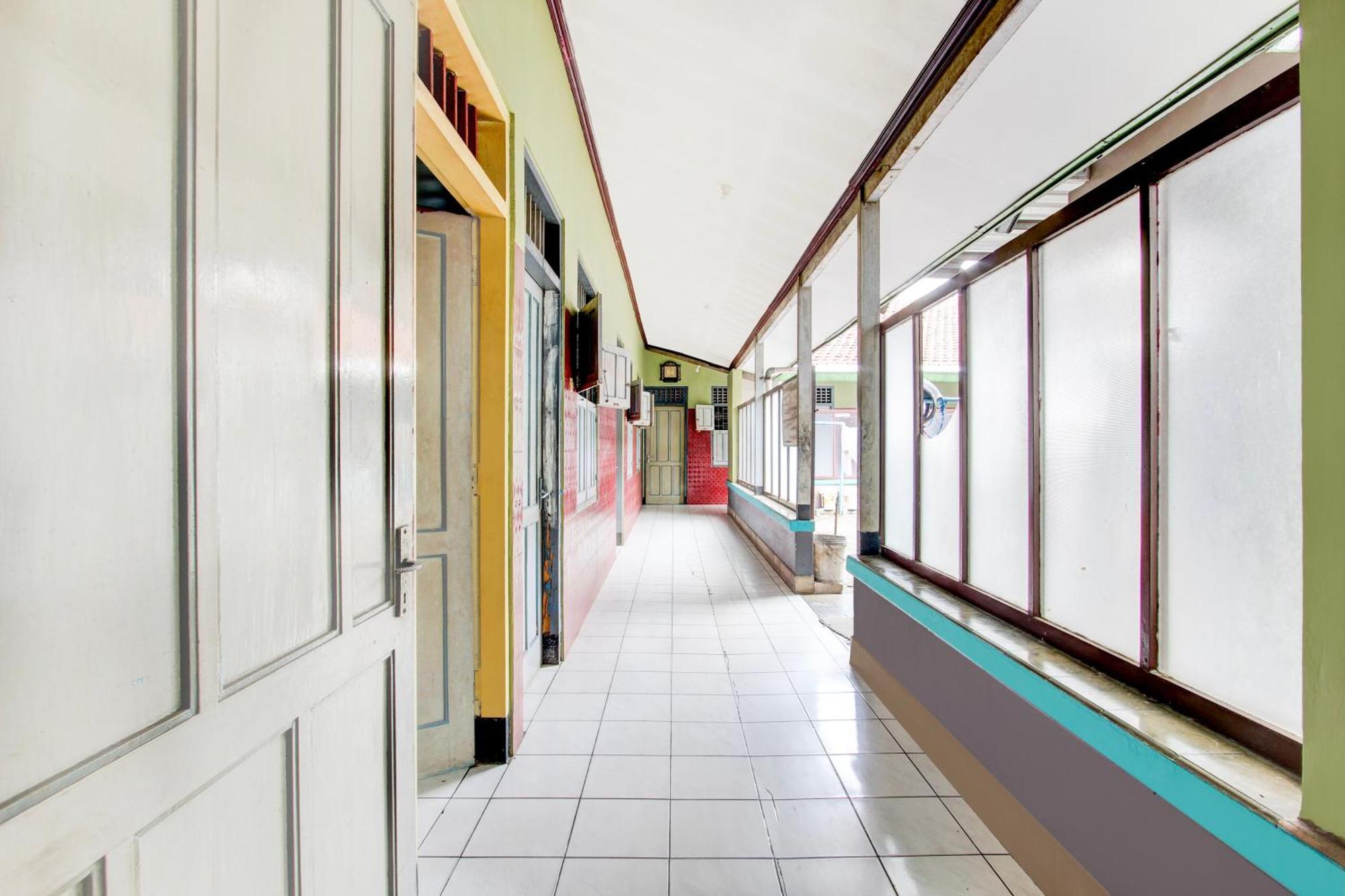 Spot On 94085 Hotel Agung Purwokerto Zewnętrze zdjęcie
