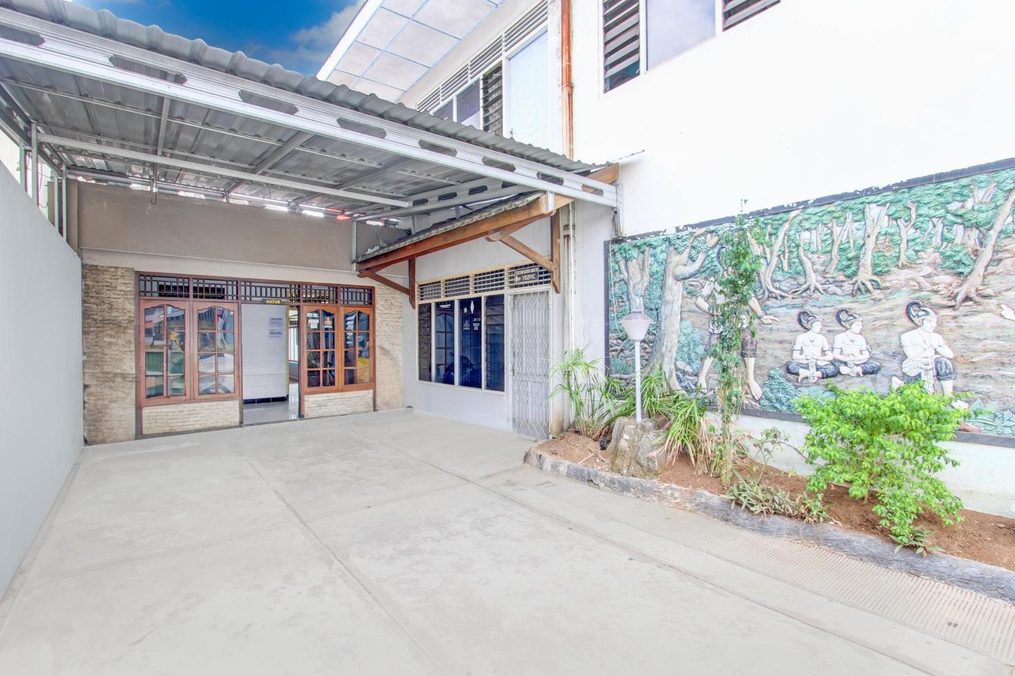 Spot On 94085 Hotel Agung Purwokerto Zewnętrze zdjęcie